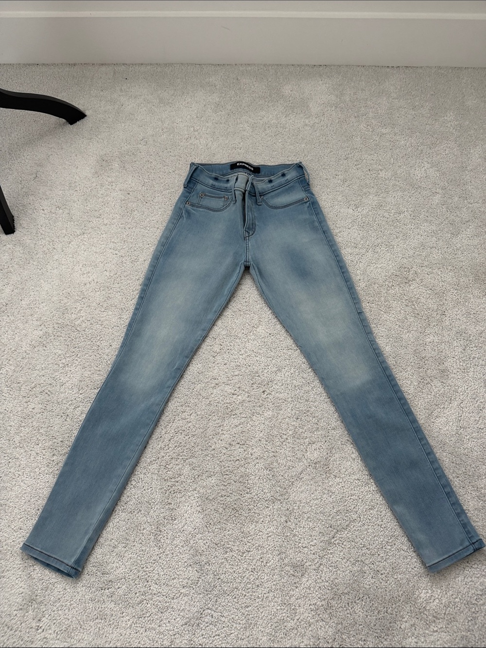 Express Women's Faded Light Blue Skinny Jeggings